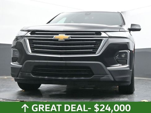 Used 2023 Chevrolet Traverse LT image 44