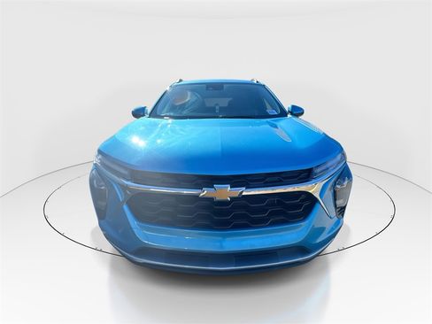 New 2026 Chevrolet Trax LT image 3