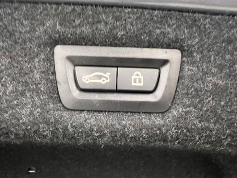 Used 2018 BMW 530i xDrive AWD/4WD image 39