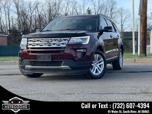 Used 2018 Ford Explorer XLT w/ Equipment Group 202A image 1