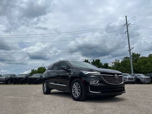 Used 2024 Buick Enclave Essence w/ Trailering Package, 5000 lbs. AWD/4WD image 6