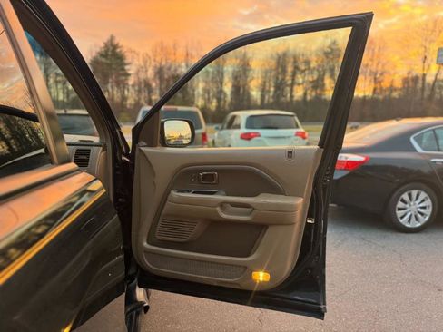 Used 2007 Honda Pilot EX-L image 14