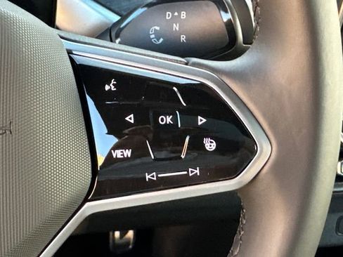 New 2025 Volkswagen ID. Buzz Pro S Plus image 41