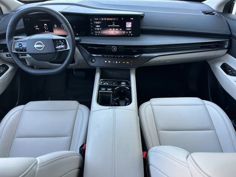 Certified 2025 Nissan Murano SV AWD/4WD image 12