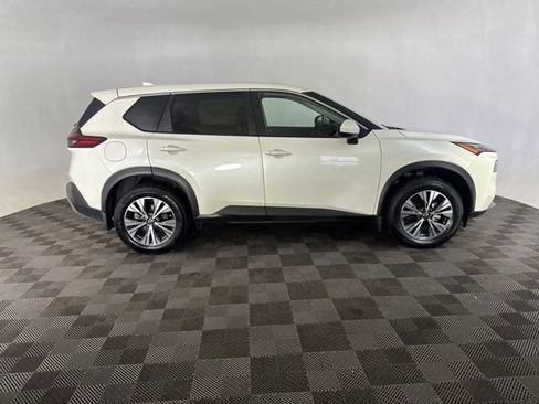 Certified 2023 Nissan Rogue SV AWD/4WD image 4