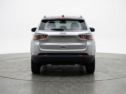 Used 2025 Jeep Compass Limited AWD/4WD image 7