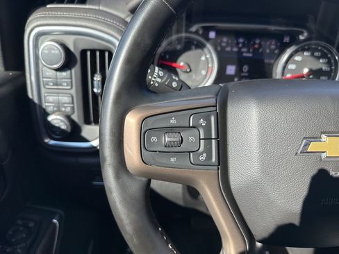 Used 2023 Chevrolet Silverado 3500 High Country w/ Technology Package image 16