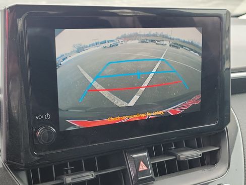 Used 2024 Toyota Corolla LE image 18