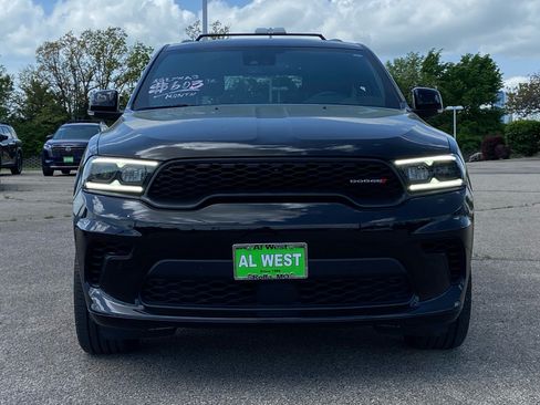 Used 2025 Dodge Durango GT AWD/4WD image 3