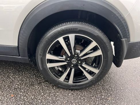 Used 2020 Nissan Kicks SR image 35