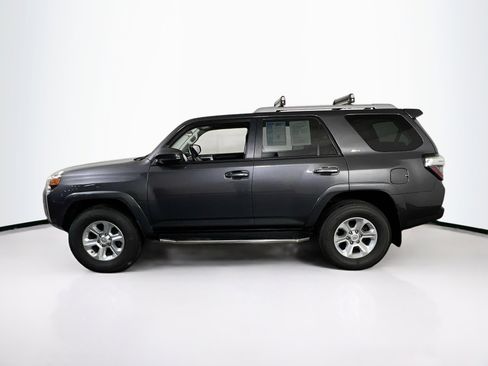 Used 2018 Toyota 4Runner SR5 image 8