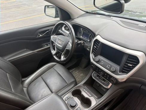 Used 2021 GMC Acadia SLT w/ Premium Package FWD image 14