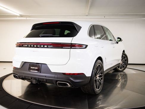 Certified 2026 Porsche Cayenne AWD/4WD image 7