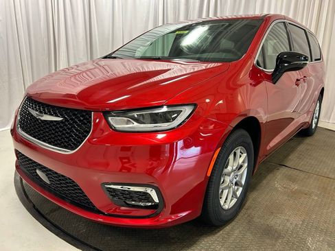 New 2026 Chrysler Pacifica Select image 25