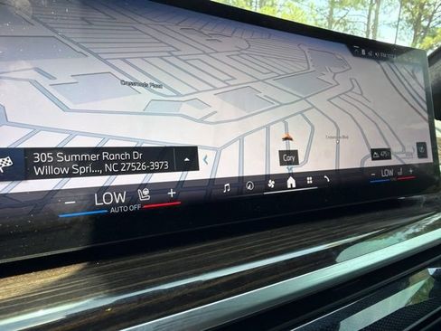Used 2024 BMW X7 xDrive40i w/ M Sport Package AWD/4WD image 18