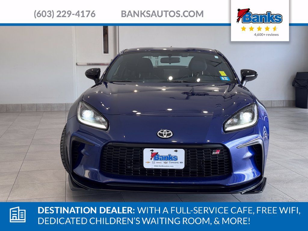 Used 2025 Toyota GR86 Premium w/ Performance Package RWD image 3