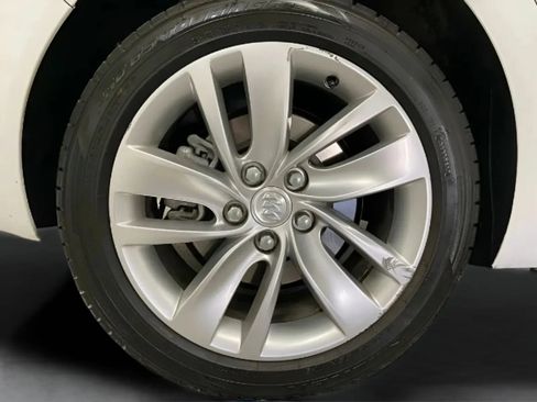 Used 2016 Buick Regal FWD image 28