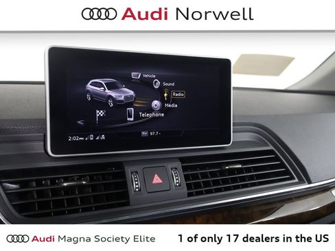 Used 2018 Audi Q5 2.0T Premium Plus w/ Premium Plus Package AWD/4WD image 7