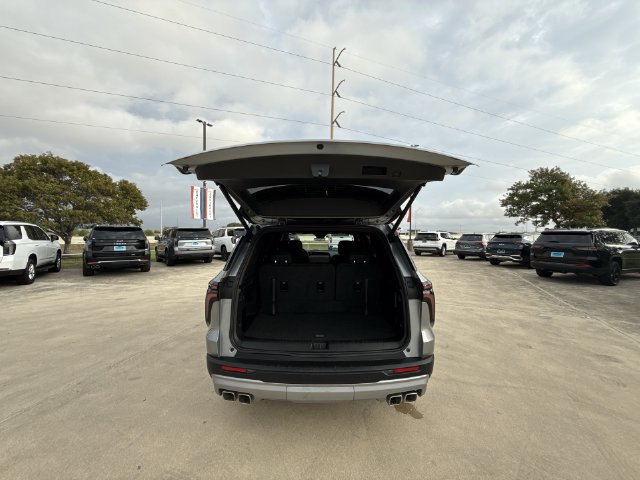 Used 2026 Chevrolet Traverse LT w/ Driver Confidence Package FWD image 27