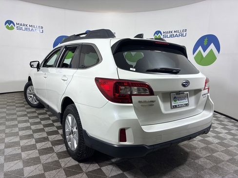 Used 2017 Subaru Outback 2.5i Premium image 7