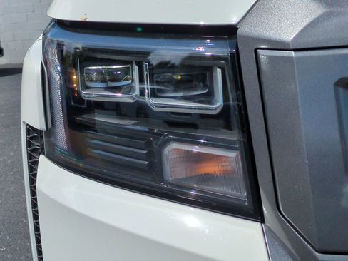 New 2026 Nissan Frontier SV w/ SV Convenience Package image 10