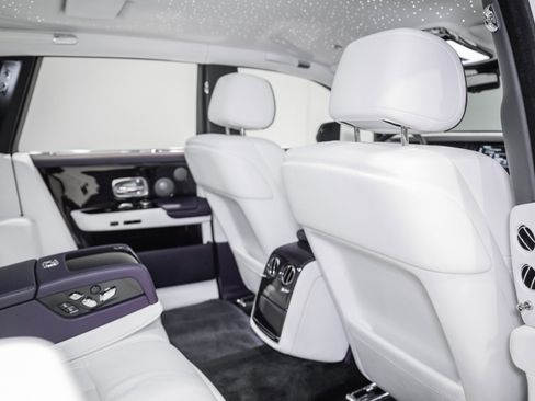 Used 2018 Rolls-Royce Phantom Sedan RWD image 24