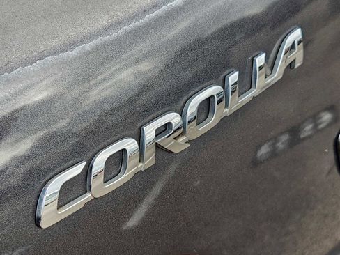 Used 2010 Toyota Corolla LE image 12