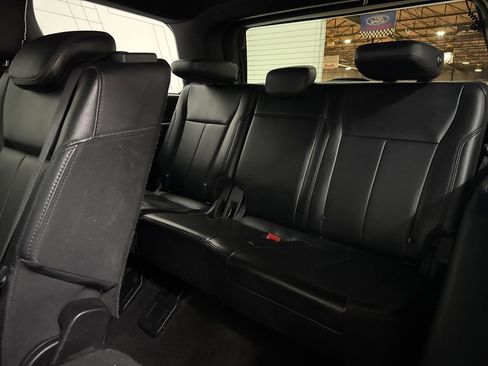 Used 2020 Ford Expedition XLT w/ FX4 Off-Road Package image 54