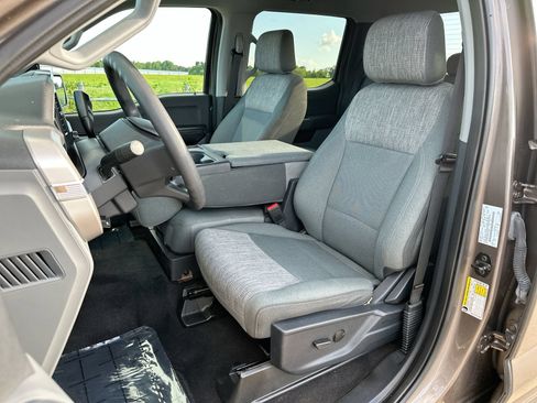 Used 2023 Ford F150 XLT AWD/4WD image 11