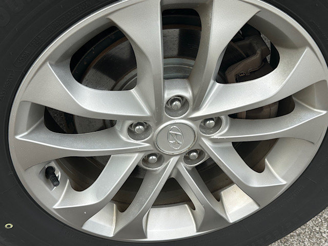 Used 2019 Hyundai Santa Fe SEL FWD image 32