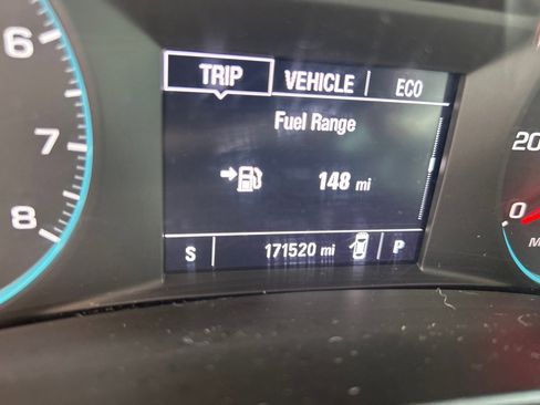 Used 2018 Chevrolet Equinox LT FWD image 15