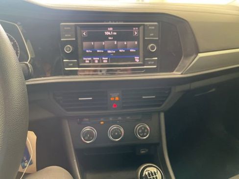 Used 2019 Volkswagen Jetta S FWD image 19
