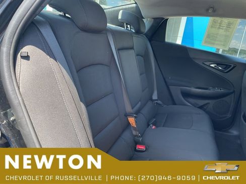 Used 2020 Chevrolet Malibu LT FWD image 28