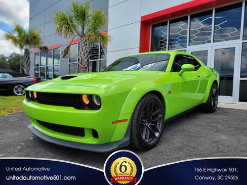 Used 2019 Dodge Challenger R/T Scat Pack RWD image 1