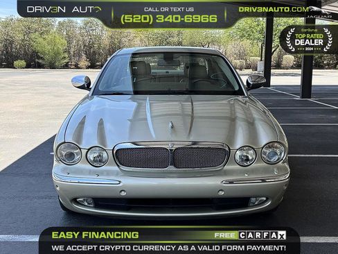 Used 2007 Jaguar XJ8 RWD image 2