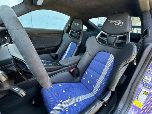 Certified 2018 Porsche 911 GT2 RS RWD image 5
