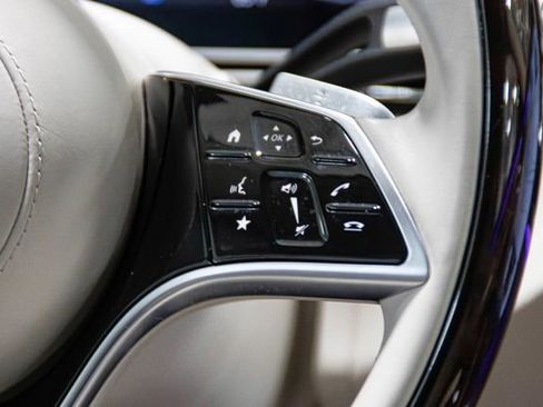 Used 2025 Mercedes-Benz S 580 4MATIC Sedan image 12