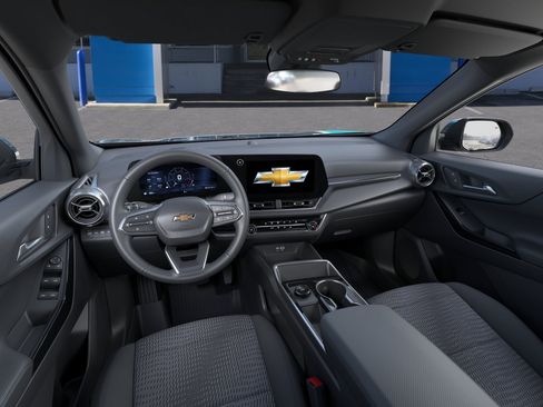 New 2027 Chevrolet Equinox LT w/ LPO, Floor Liner Package AWD/4WD image 39