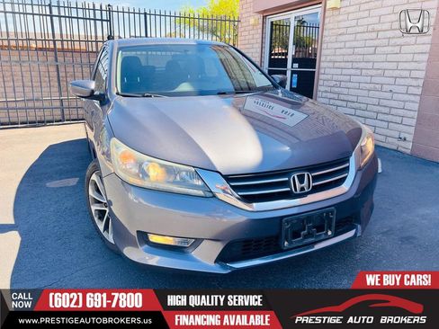 Used 2013 Honda Accord Sport image 2