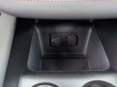 New 2026 Ford Explorer Active w/ Active Comfort Package RWD image 29