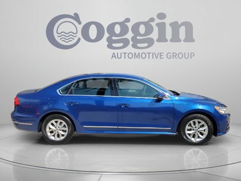 Used 2017 Volkswagen Passat 1.8T S FWD image 4
