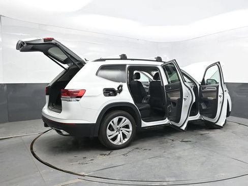 Used 2023 Volkswagen Atlas SE AWD/4WD image 40