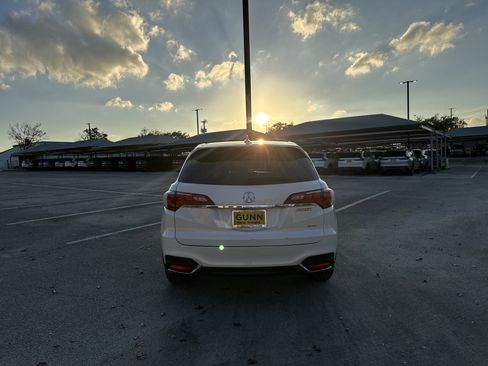 Used 2016 Acura RDX w/ Technology Package image 4