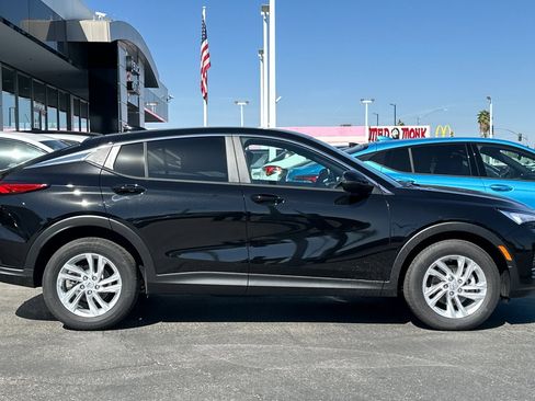 New 2026 Buick Envista Preferred image 4