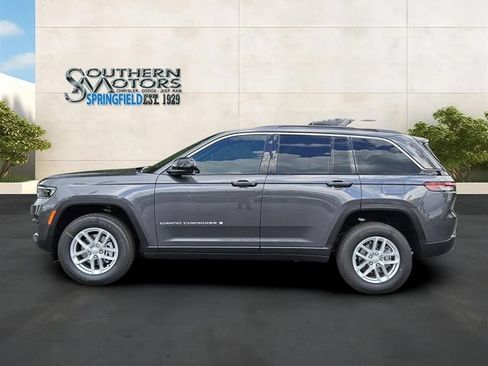 New 2025 Jeep Grand Cherokee Laredo X w/ Luxury Tech Group I RWD image 2
