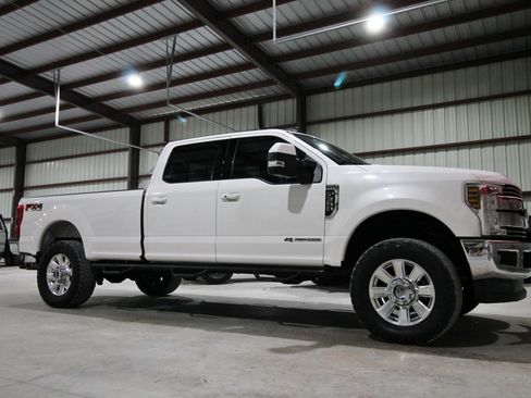 Used 2019 Ford F350 Lariat w/ Lariat Ultimate Package AWD/4WD image 15