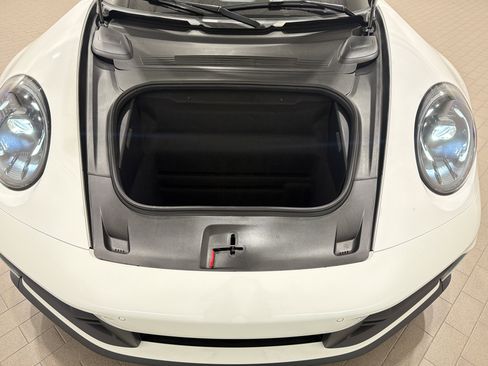 Used 2026 Porsche 911 Carrera RWD image 30