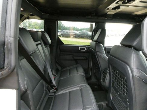 New 2026 Ford Bronco Badlands AWD/4WD image 12