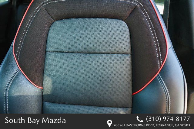 Used 2024 Chevrolet Equinox EV RS FWD image 23