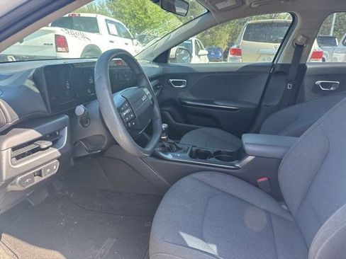 Used 2025 Kia K4 FWD image 2